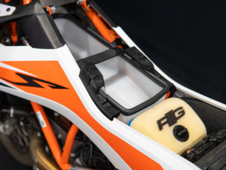 Rade Garage säilytyslokero penkin alle KTM 690 690-20-2