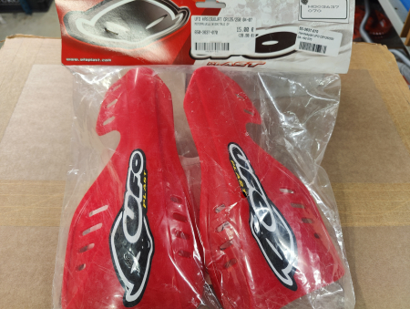 UFO KÄSISUOJAT CR125/250 04-07 PUNAINEN 070 650-3637-070